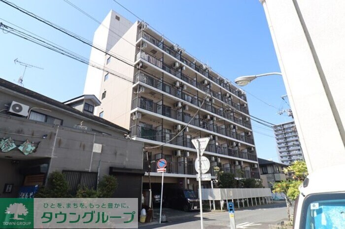 コンフォール小泉の物件外観写真