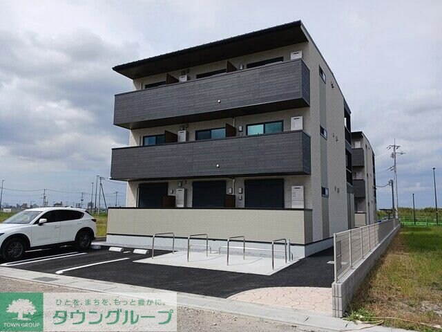 ラ・リノIIの物件外観写真