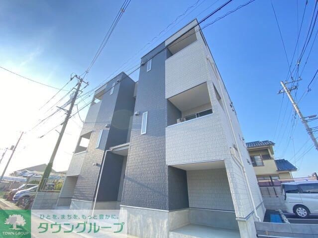 CB吉川ファシリスの物件外観写真