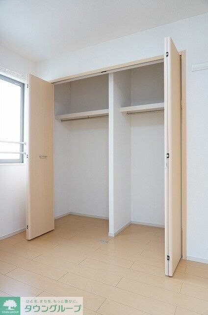 アン・ミケーリアの物件内観写真