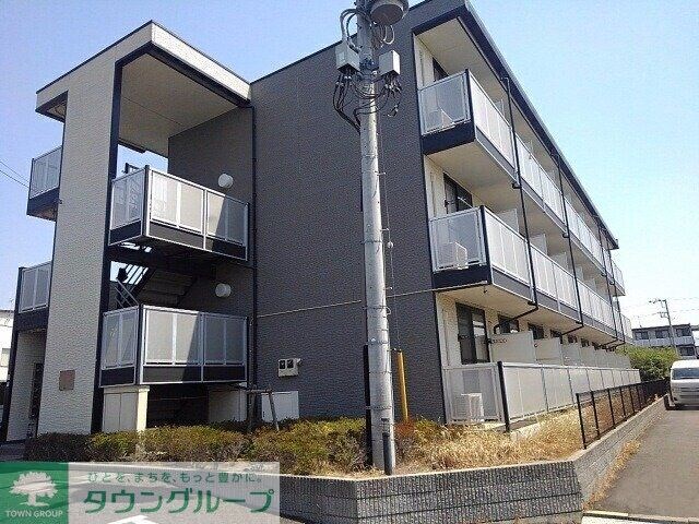 レオパレスオークヒルズAの物件外観写真