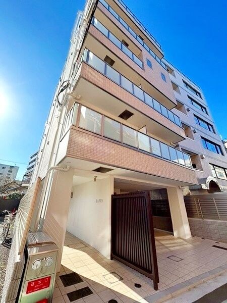 ラピスの物件外観写真