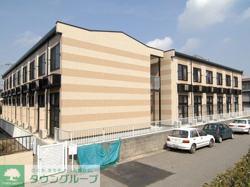 レオパレスドエルの物件外観写真