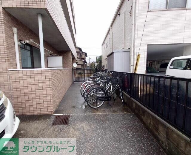 ドゥエル イーストの物件内観写真