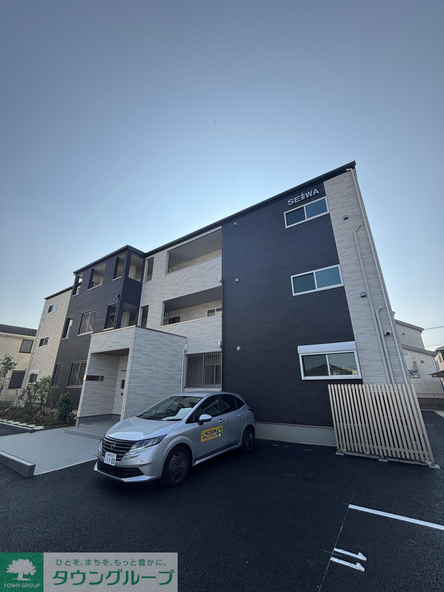 GREEN GABLES FAMIRIA Bの物件外観写真