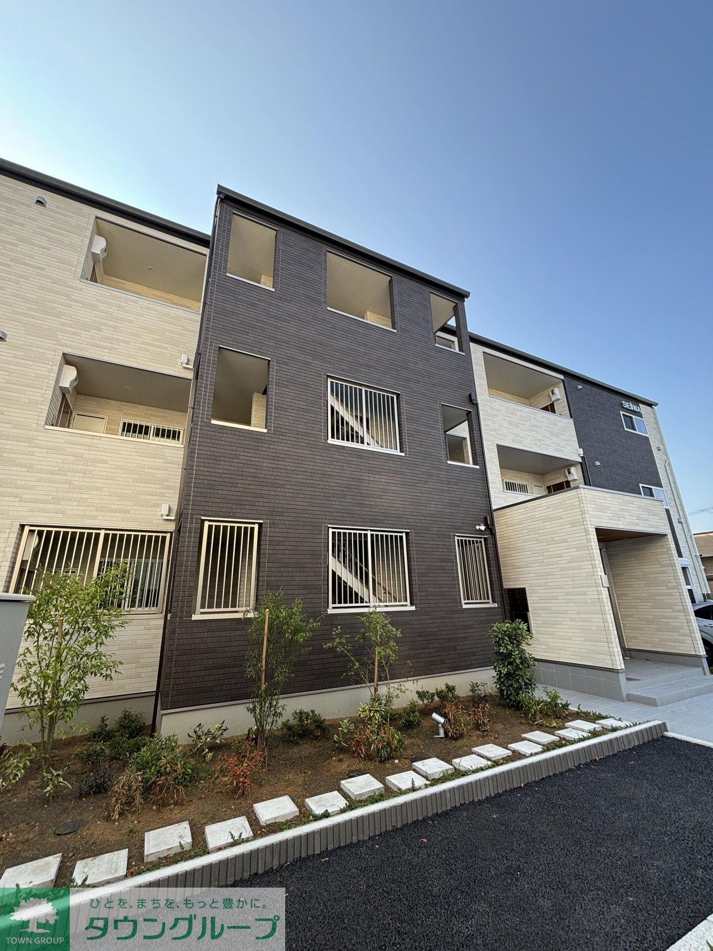 GREEN GABLES FAMIRIA Bの物件内観写真