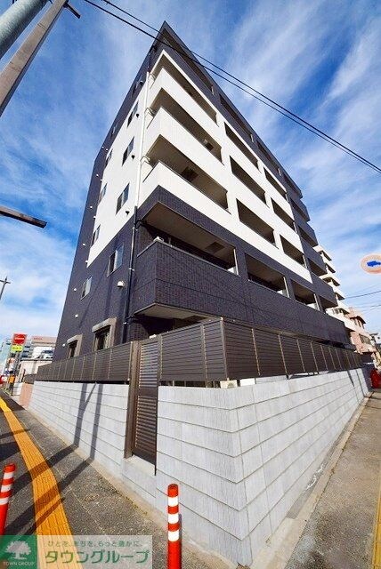 Emigrant(エミグラント)の物件外観写真