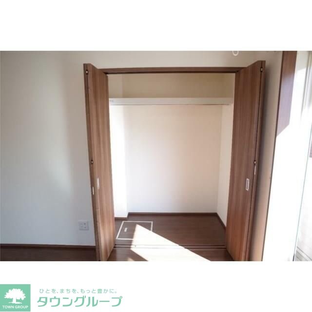 グリーンゲイブルズの物件内観写真