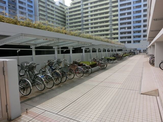 グランパティオス公園西の街5番館の物件内観写真