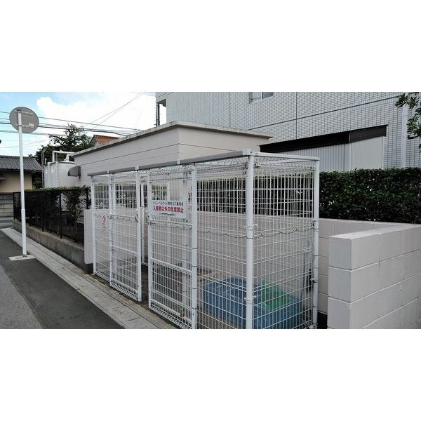 メゾンベルウッドの物件内観写真