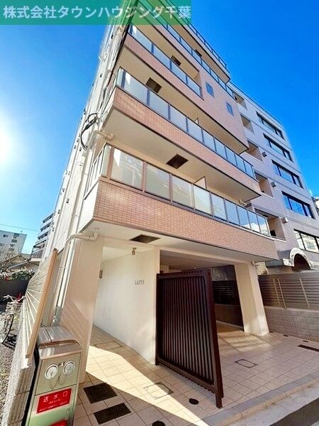 ラピスの物件外観写真