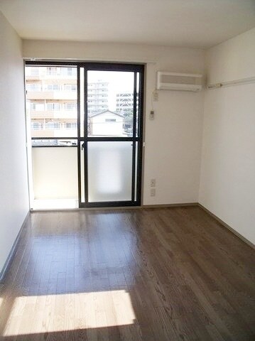 ヴェルドミール の物件内観写真