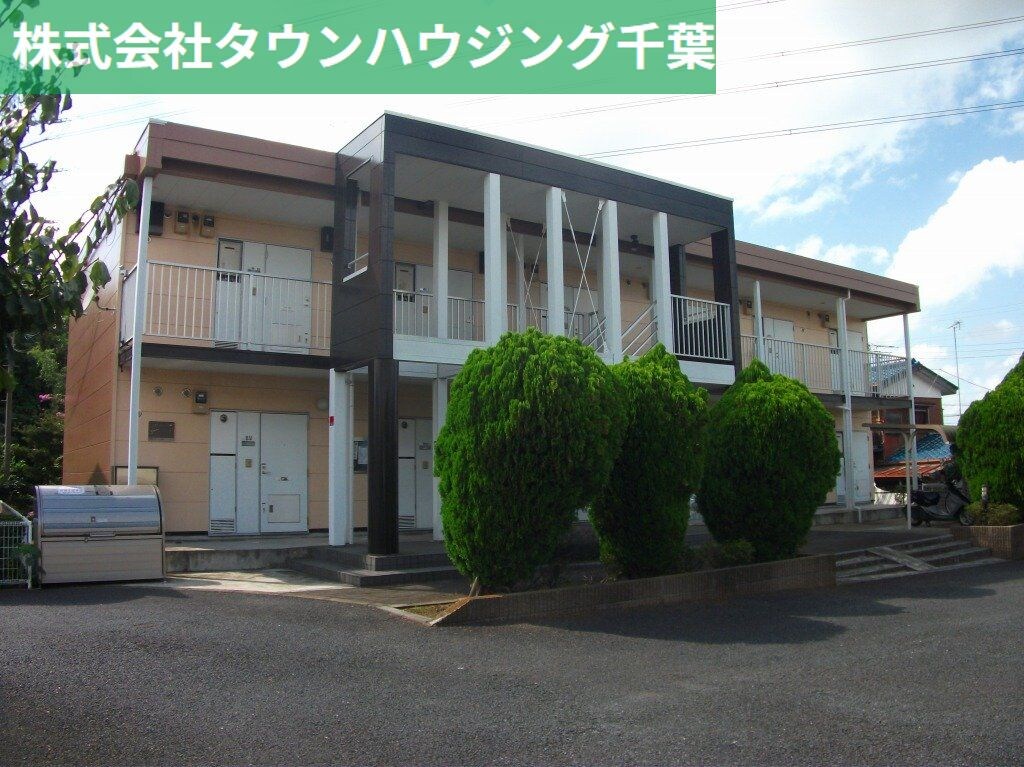 レオパレスOYUMI IIの物件外観写真