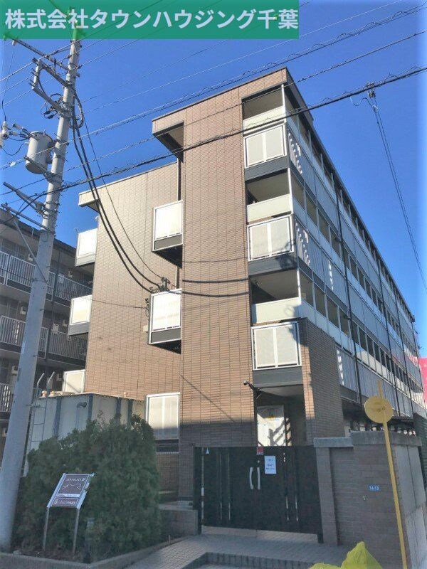 レオパレスブルーム スミの物件外観写真