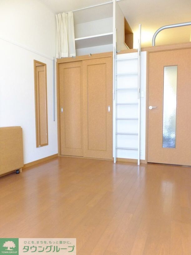 レオパレスシャンブル穴川の物件内観写真