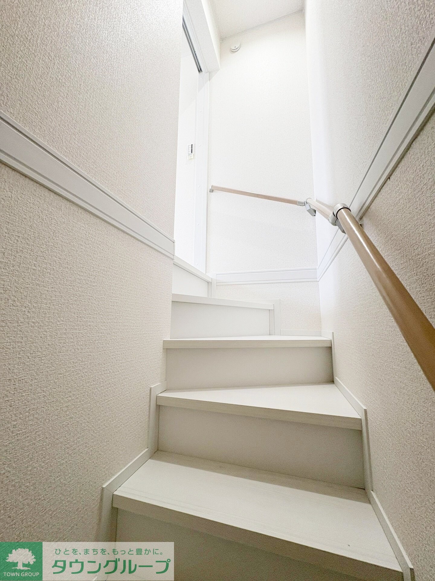 ナリトモ仁戸名Dの物件内観写真