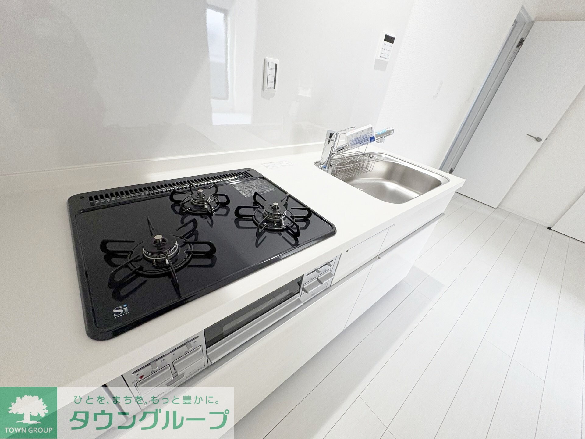 ナリトモ仁戸名Dの物件内観写真