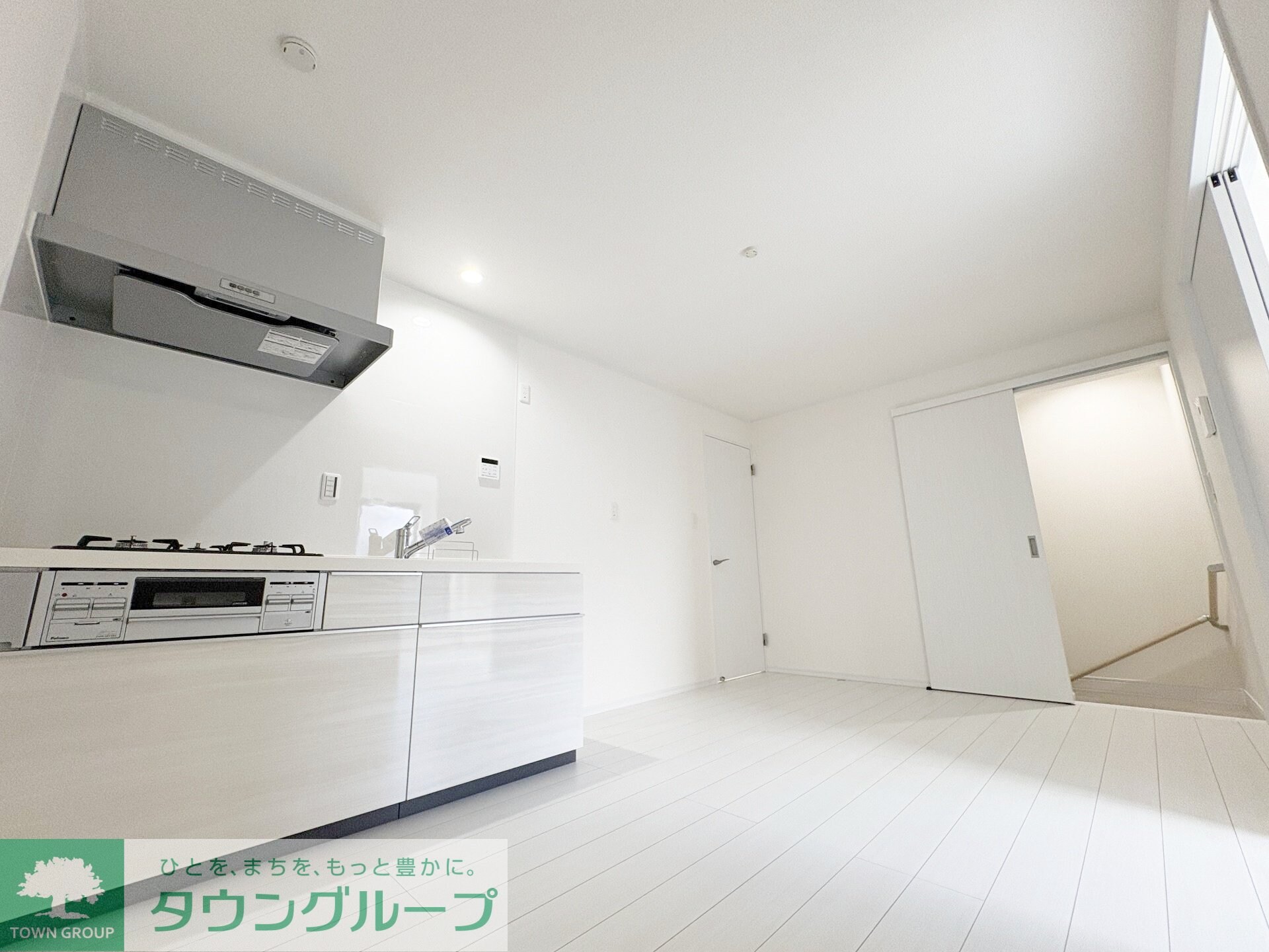 ナリトモ仁戸名Dの物件内観写真