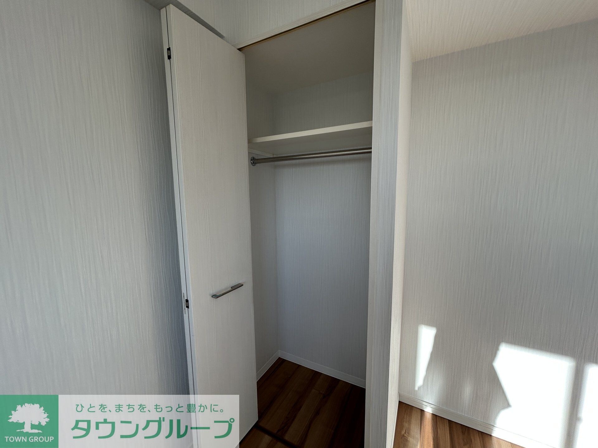 ライオンズ稲毛マスターマークスの物件内観写真