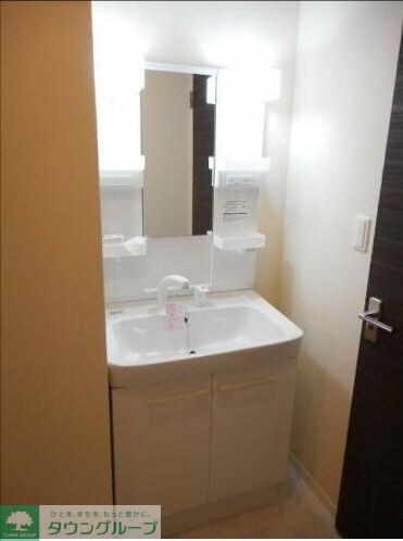 ウイングガーデンA棟の物件内観写真