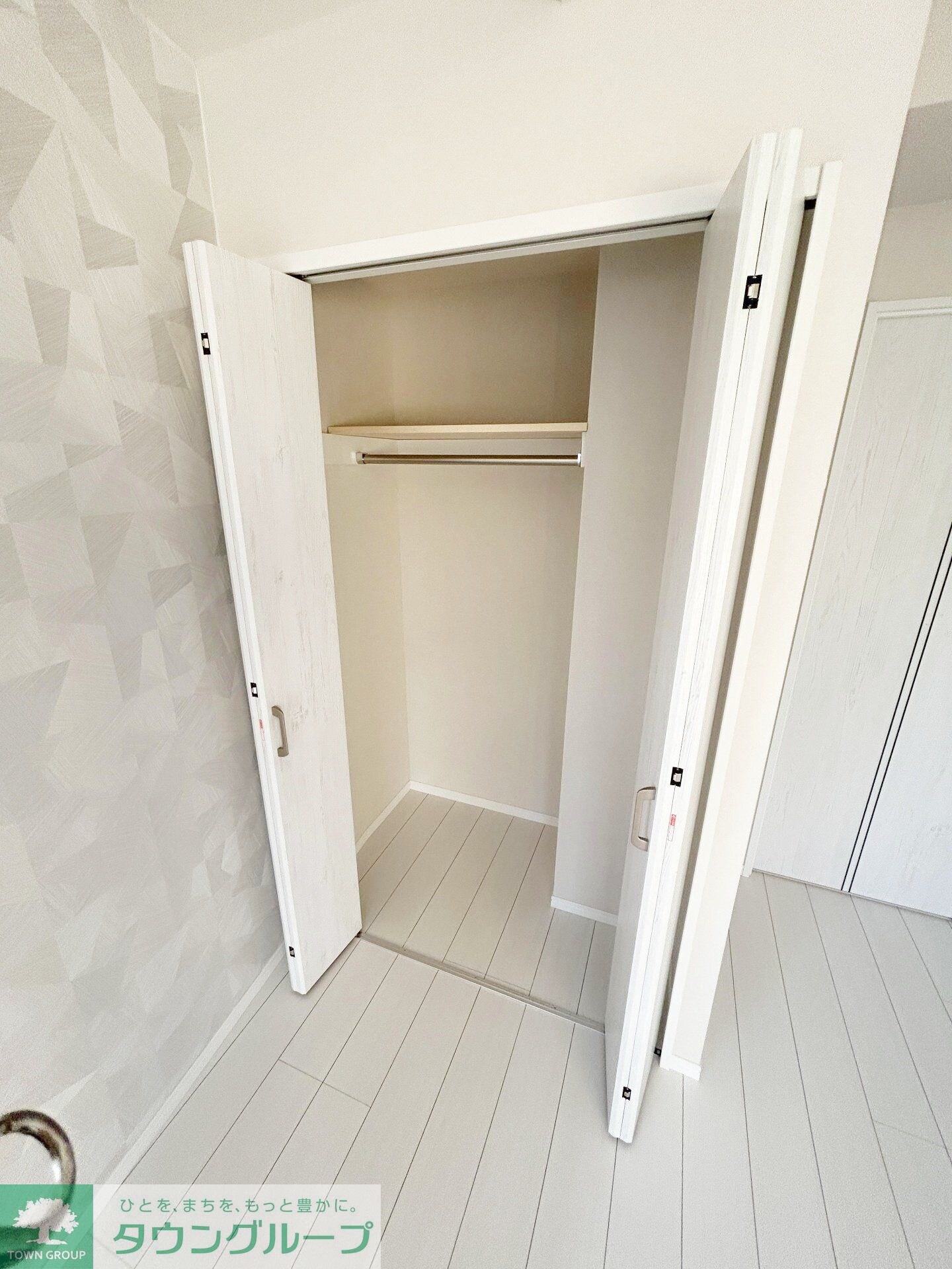 プレゾン ア トワIIIの物件内観写真