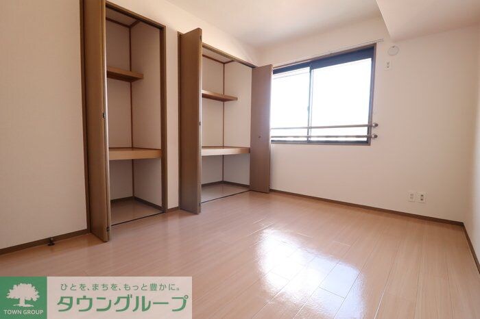 ロイヤルハウス Aの物件内観写真