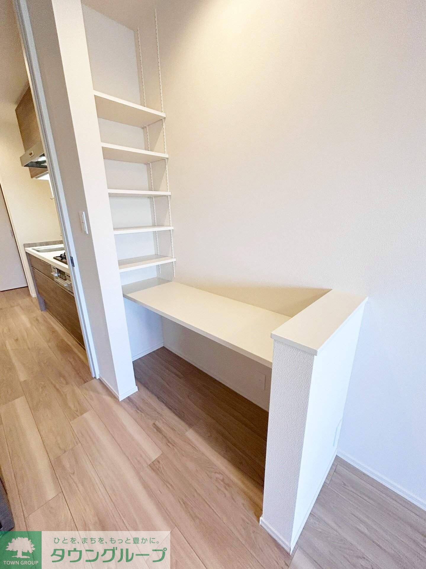 Freude Westen(フロイデ ヴェステン)の物件内観写真