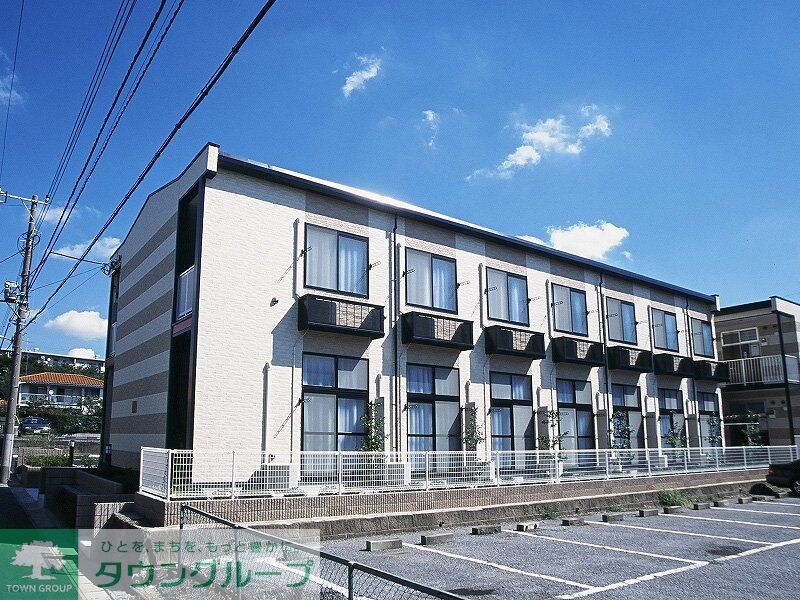 レオパレスオークス Aの物件外観写真