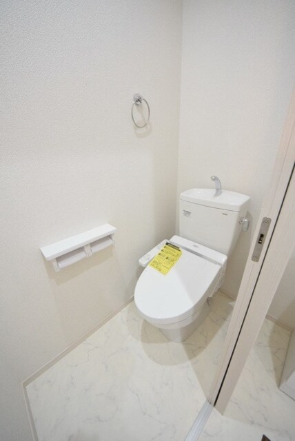 フォルビテッツァ松ヶ丘の物件内観写真