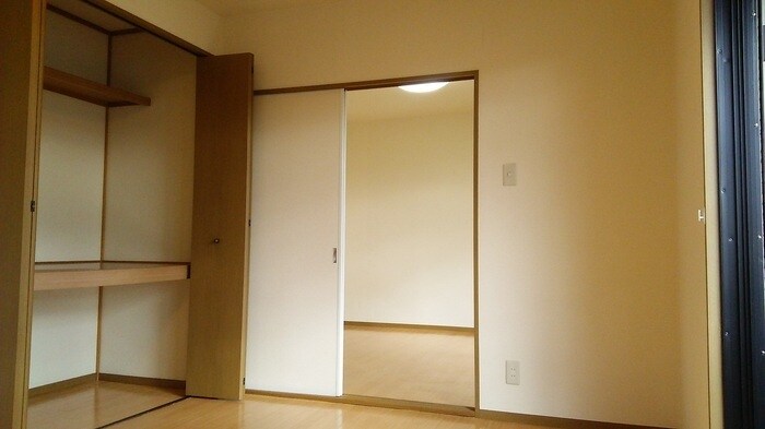 ハイカムール園生2の物件内観写真