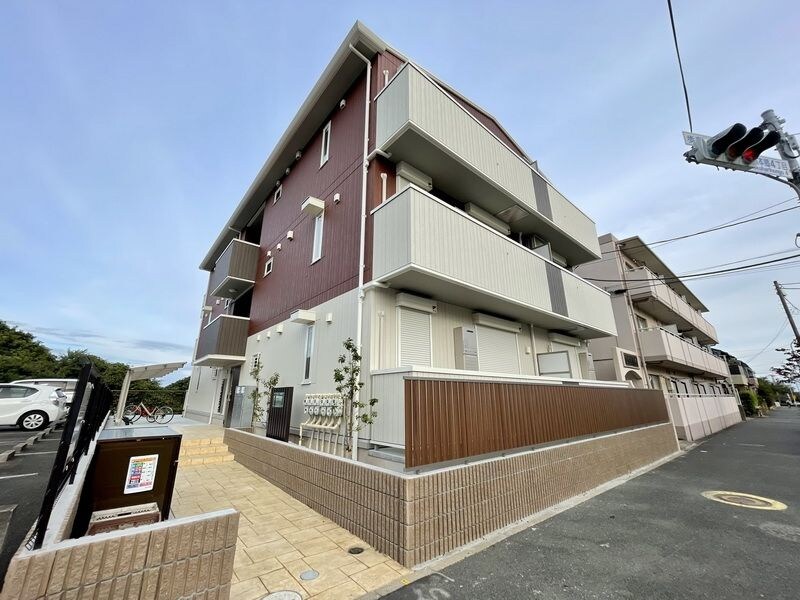 フリードルム本郷の物件外観写真