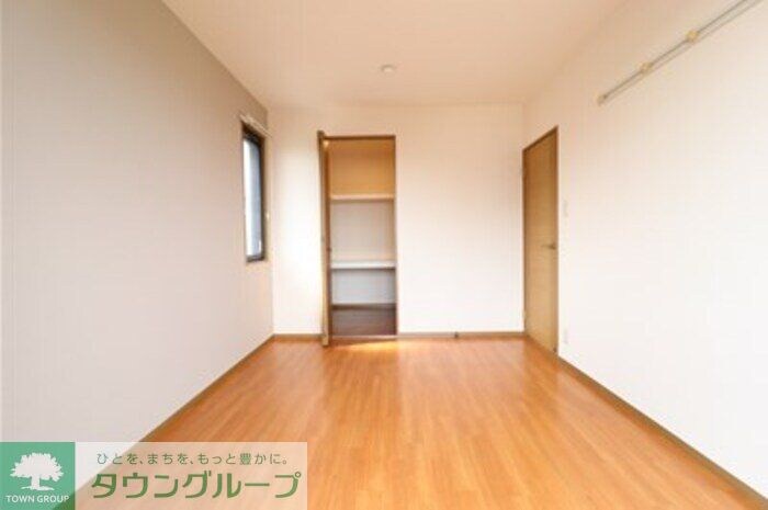 ジュネススズキの物件内観写真