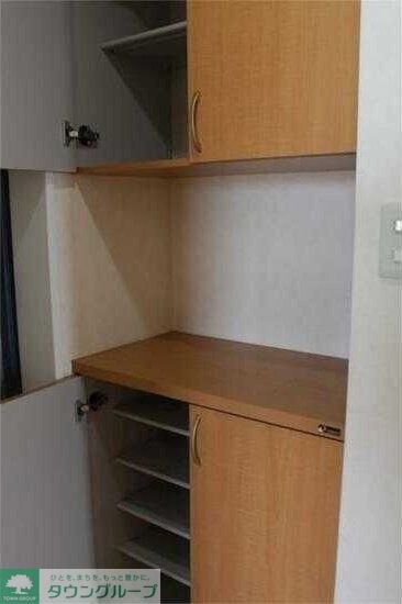 クリスタルコートの物件内観写真