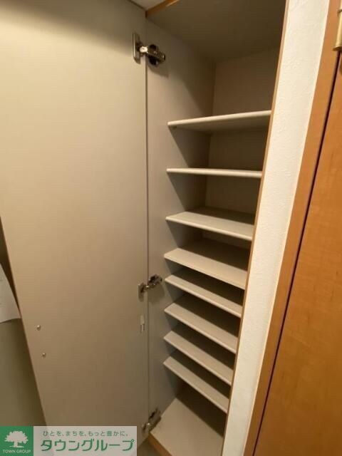 クリスタルコートの物件内観写真