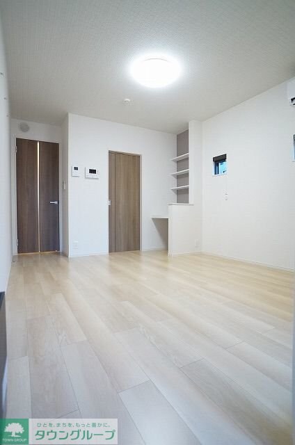 カンファーツリーハウスの物件内観写真