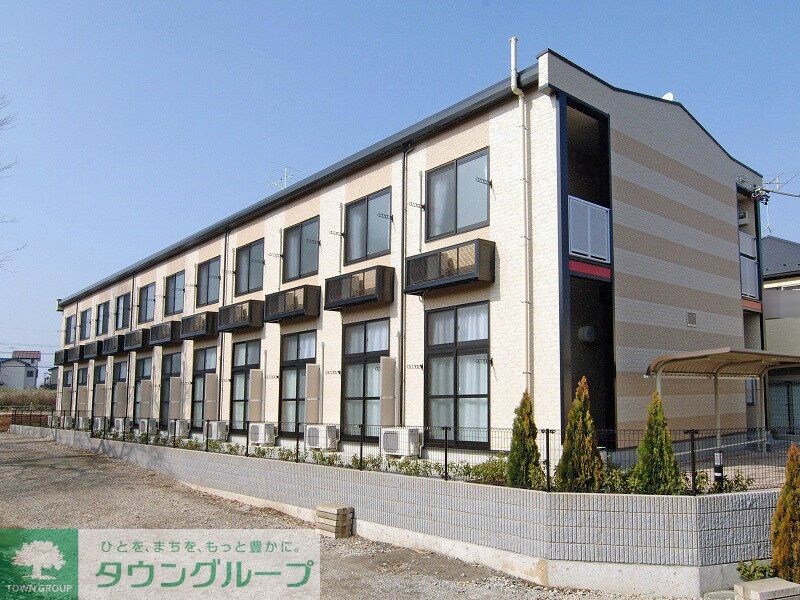 レオパレスベルフローラIの物件外観写真