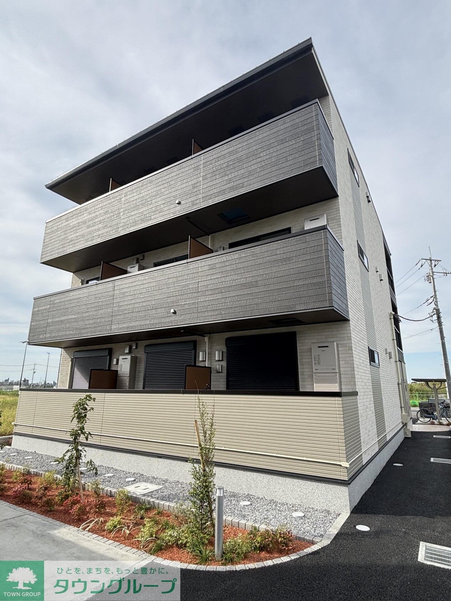 ラ・リノIIの物件外観写真