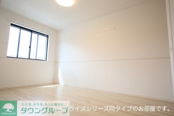 シャーロットタウンVIIの物件内観写真