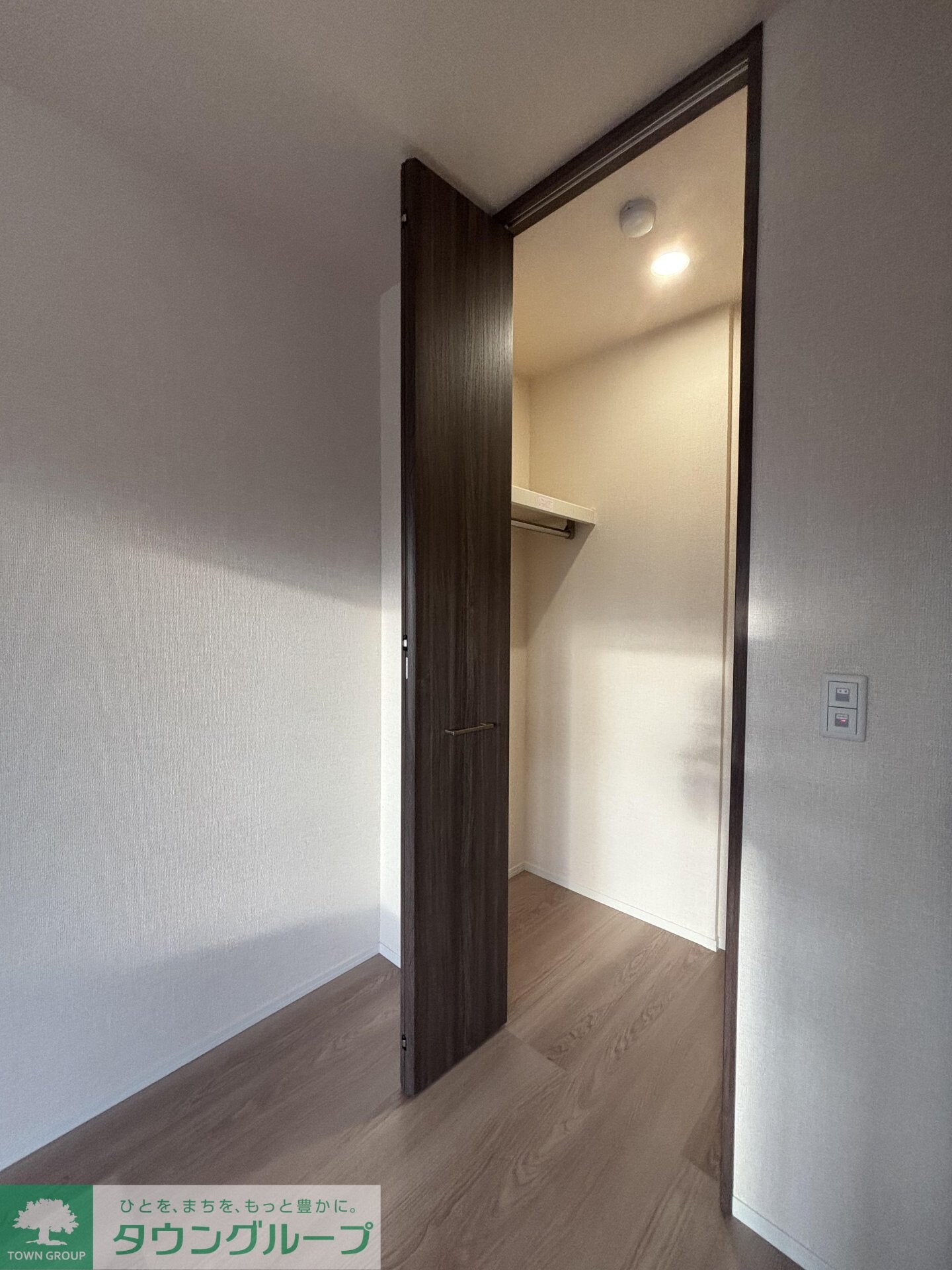 HANABUSA VIIの物件内観写真