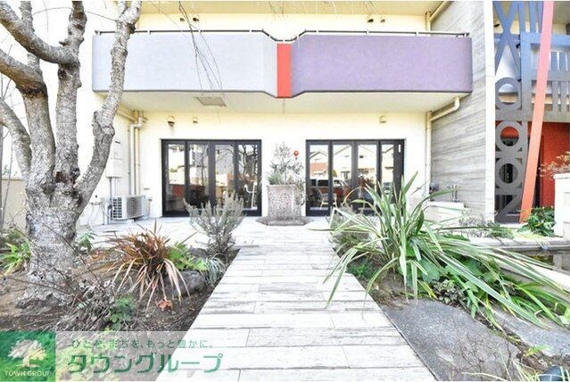 CRESCENT COURTの物件内観写真