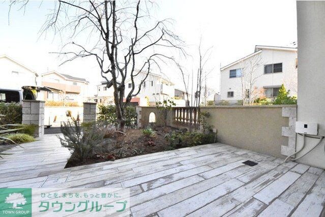 CRESCENT COURTの物件内観写真