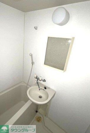 ロイヤル・クレストの物件内観写真