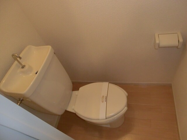 ヴィラモデルナA の物件内観写真