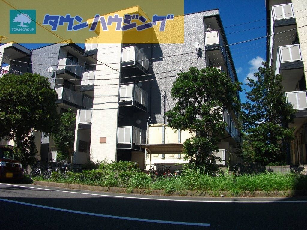 レオパレスアコールの物件外観写真