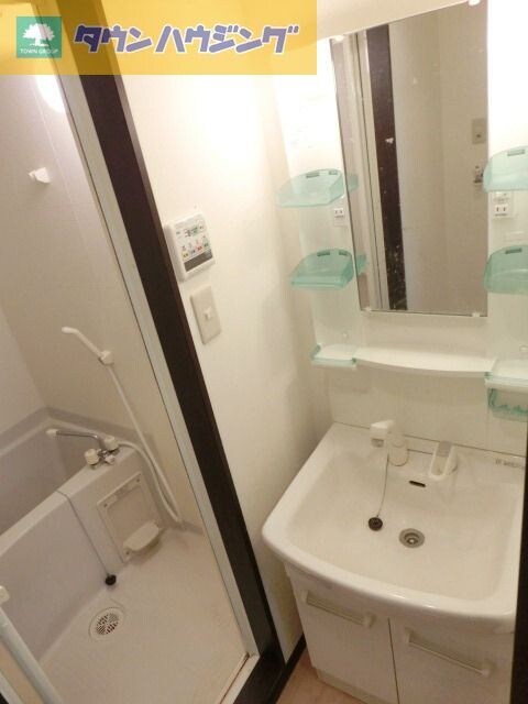 アンブラッセ新検見川の物件内観写真