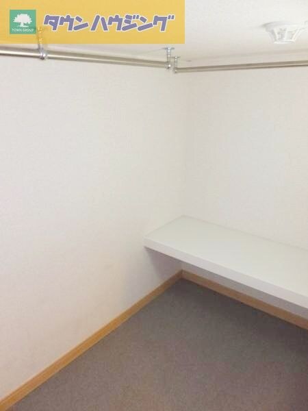 レオパレスサンロク東幕張の物件内観写真