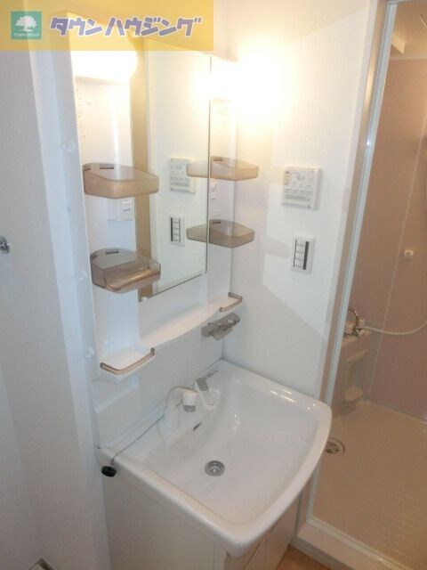 ツリーフィールド幕張の物件内観写真