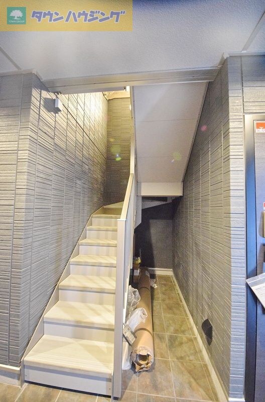 グランデュール春日の物件内観写真