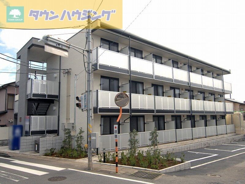 レオパレスフェリキタス花園の物件外観写真