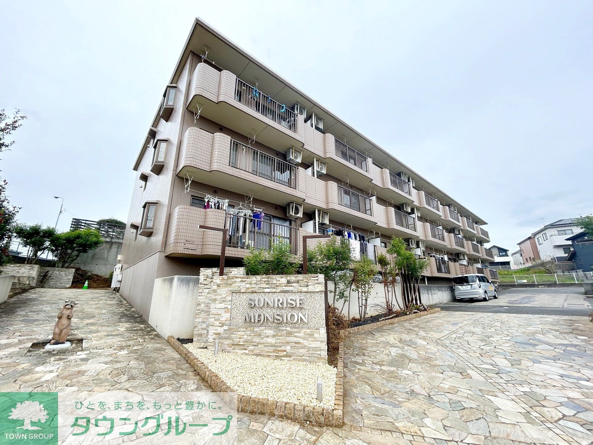 サンライズマンションの物件外観写真